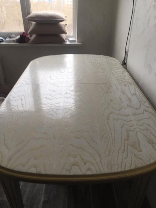 Продам стол