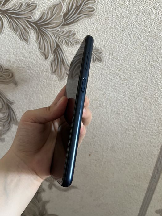 Samsung M12 32 Gb qora