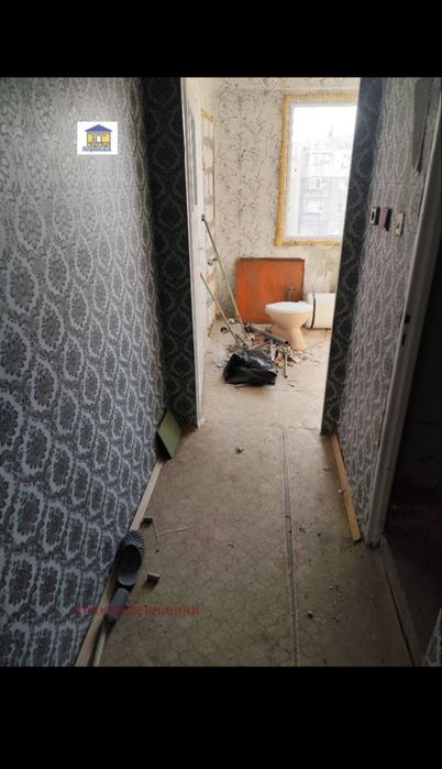 Продава се Тристаен апартамент в Радомир - 67 кв.м за 3578 €/кв.м - Снимка #2