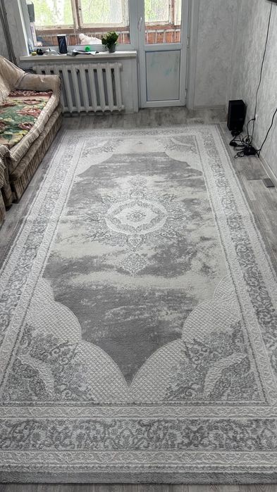 Продам ковры хорошие ковёр ТОРГ!