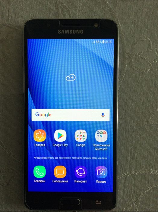 Смартфон Самсунг J-5