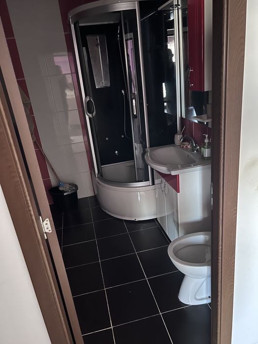 Inchiriez apartament Simeria