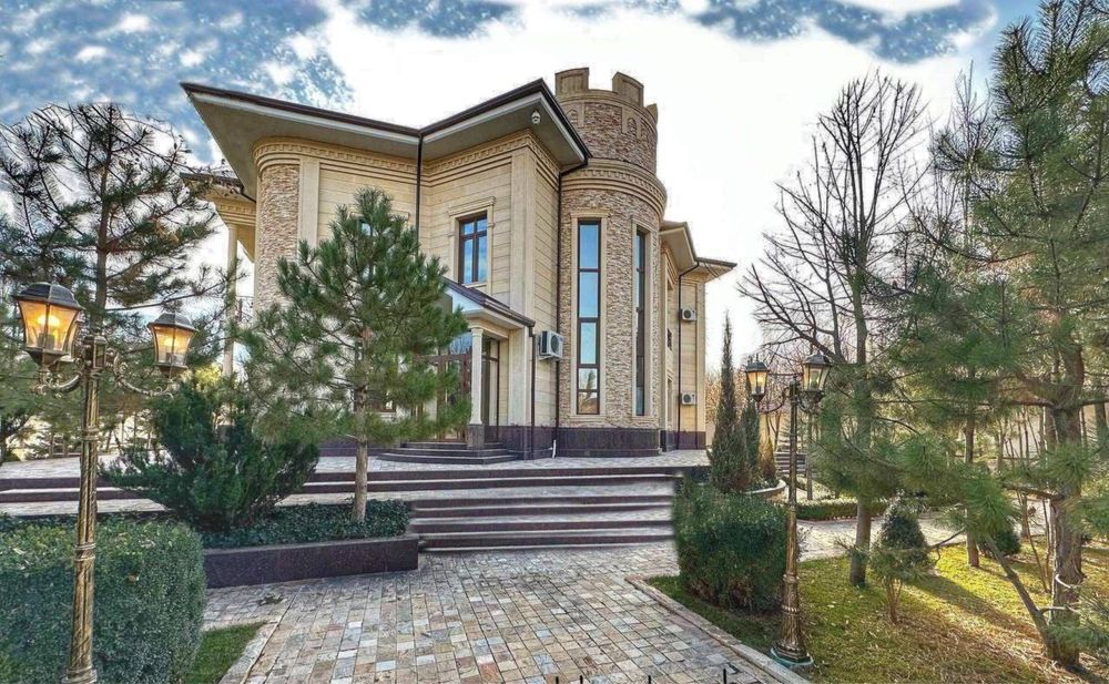 Продаётся Огромная Дача.