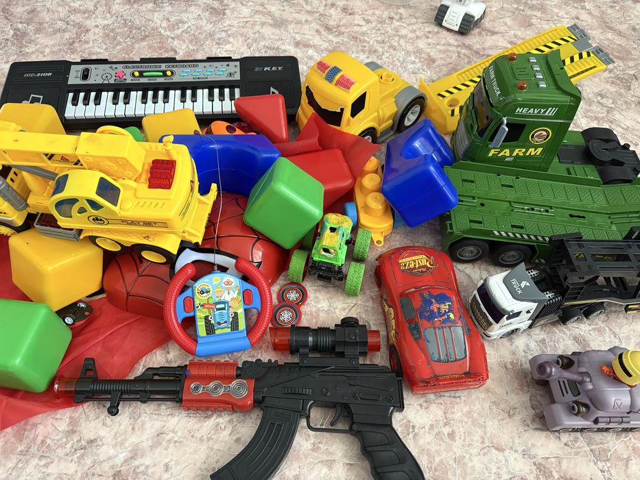 Игрушки для мальчиков