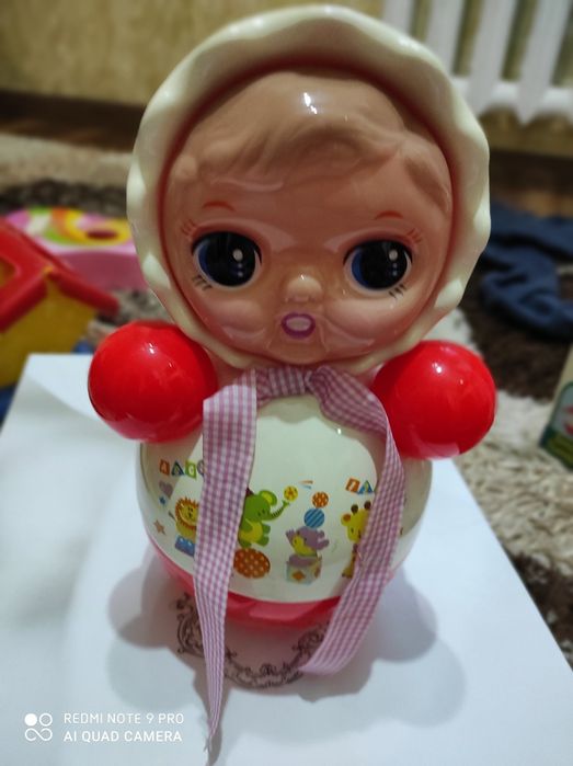 Неваляшка красная,лабиринт