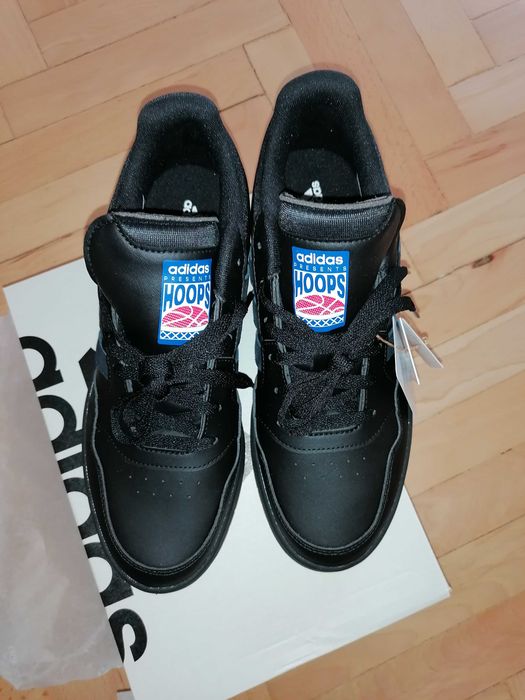 Adidas Herren Hoops 3.0 закупени от Германия.