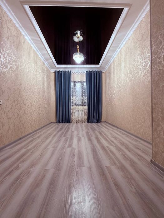 Uy  sotiladi  Navoiy shahri