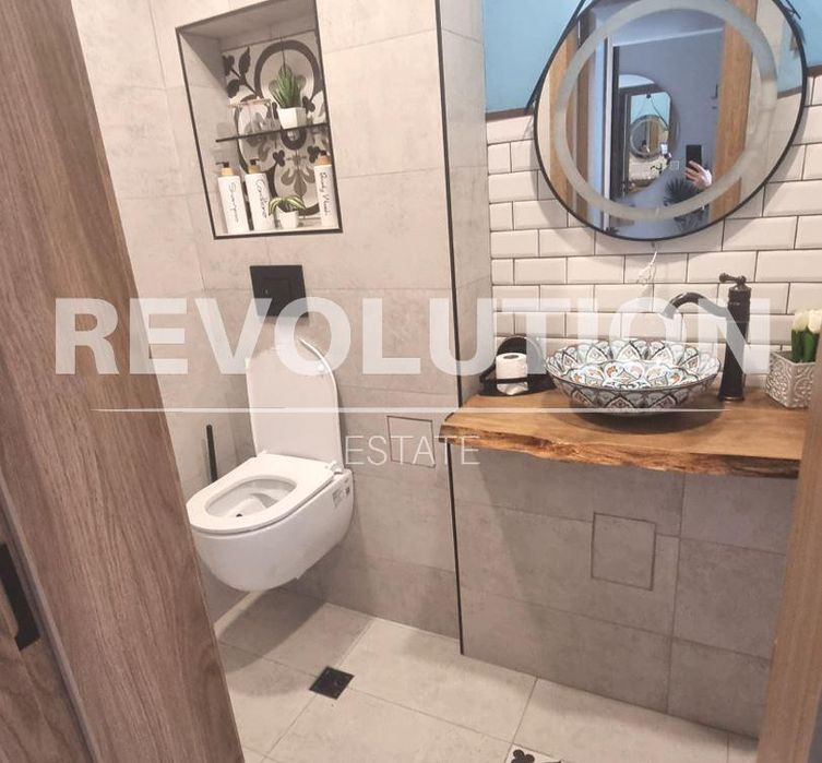 Двустаен апартамент в района на Център!