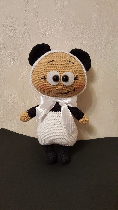 Бонни в костюме панды