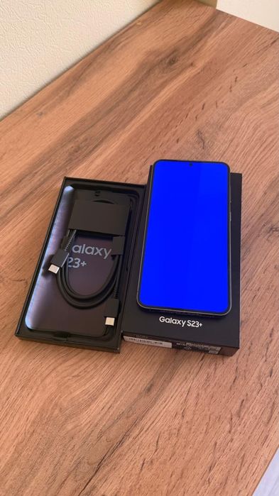 Samsung Galaxy S23 plus