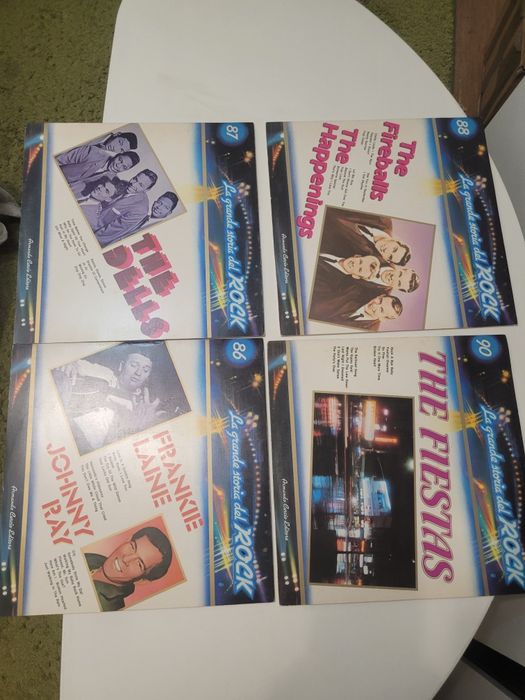 Vând loturi 10 discuri muzica rock.