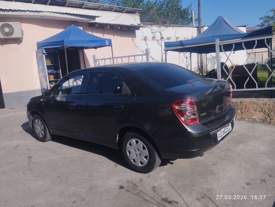 Продается автомобиль почти новый Кобальт