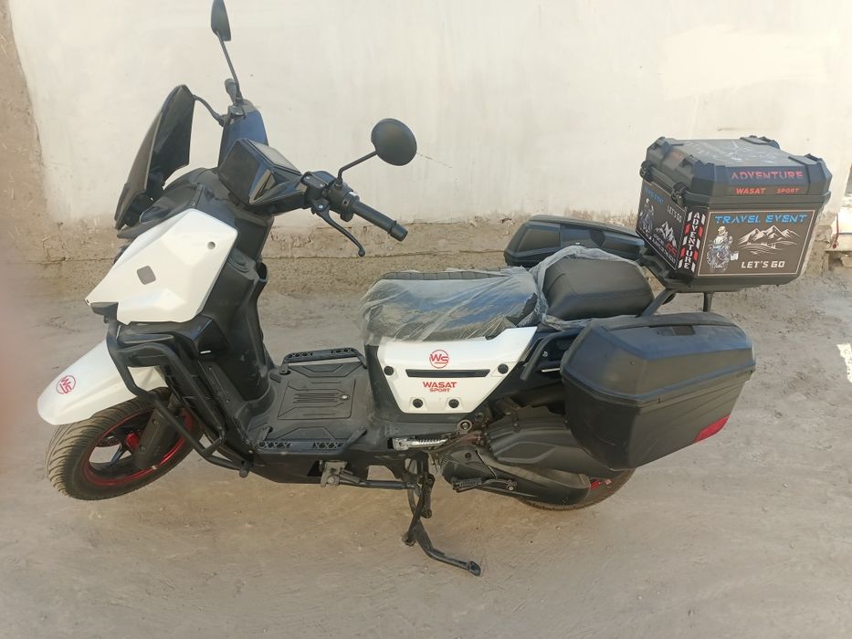 Скутер сотилади янги