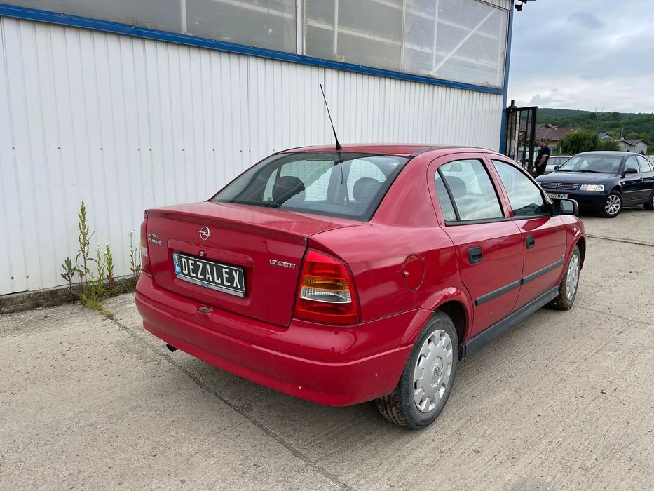 Dezmembrari Opel Astra G SEDAN 2004 / 1.7 Diesel