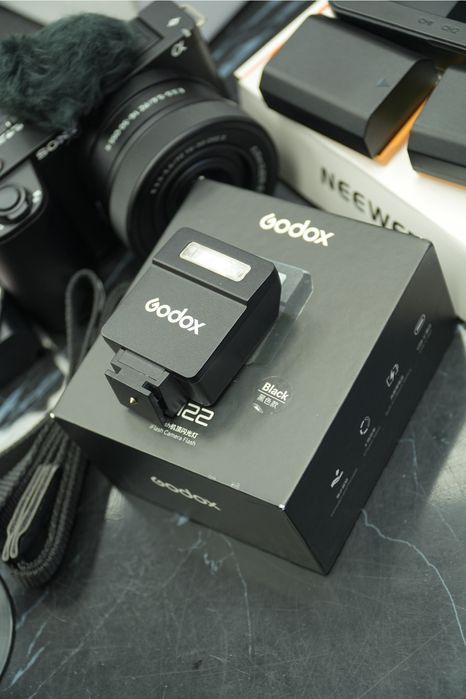 Sony ZV-E10 II 16-50mm OSS II toʻliq professional komplekt | Iphone