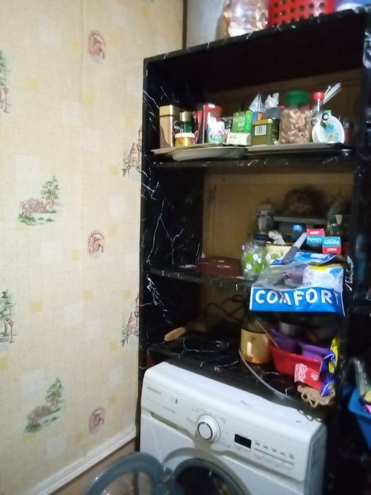 Срочно!!Тўрт хонали квартира сотилади.