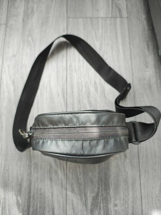 Superdry чантичка Side Bag