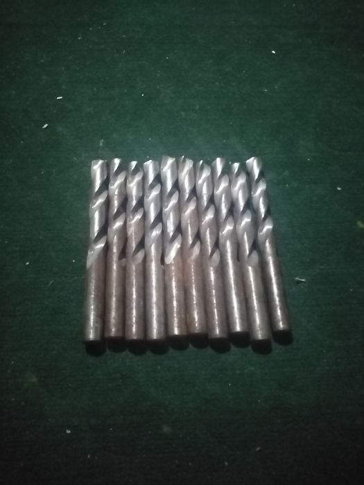 Сверло сотилади железный