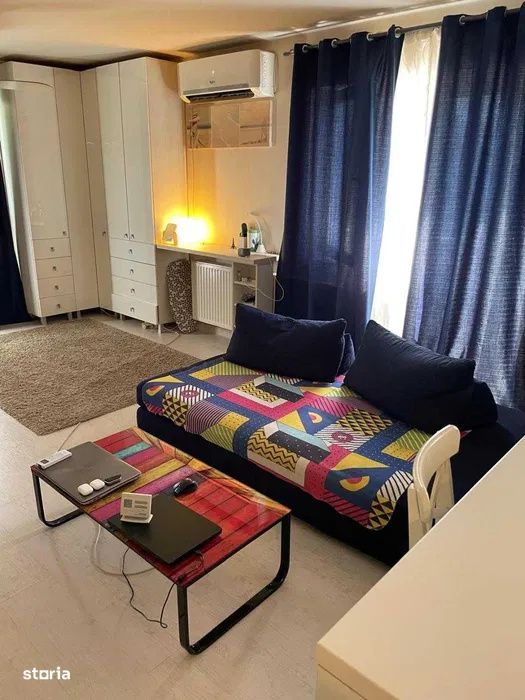 Studio | Greeenfield Residence | Loc de Parcare — fotografia 3