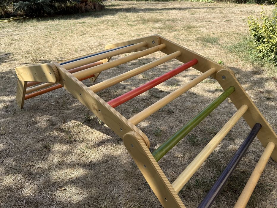 Пиклер дървен триъгълник 4 части Монтесори - като нов