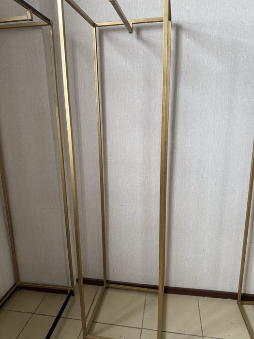 Стеллаждар сатылады.Оборудование