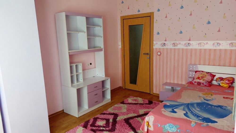 Дава се под наем Тристаен апартамент в Пловдив, Кючук Париж - 100 кв.м за 484.5 € - Снимка #13