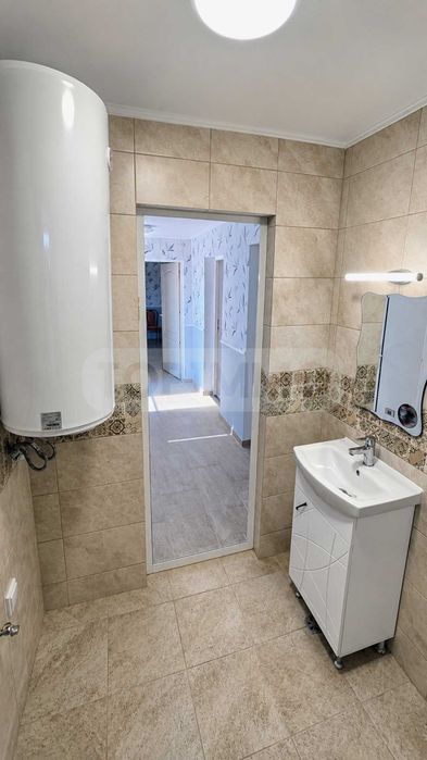 Реновирана къща в село Дропла