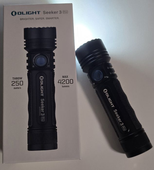 Lanterna Olight Seeker 3 PRO