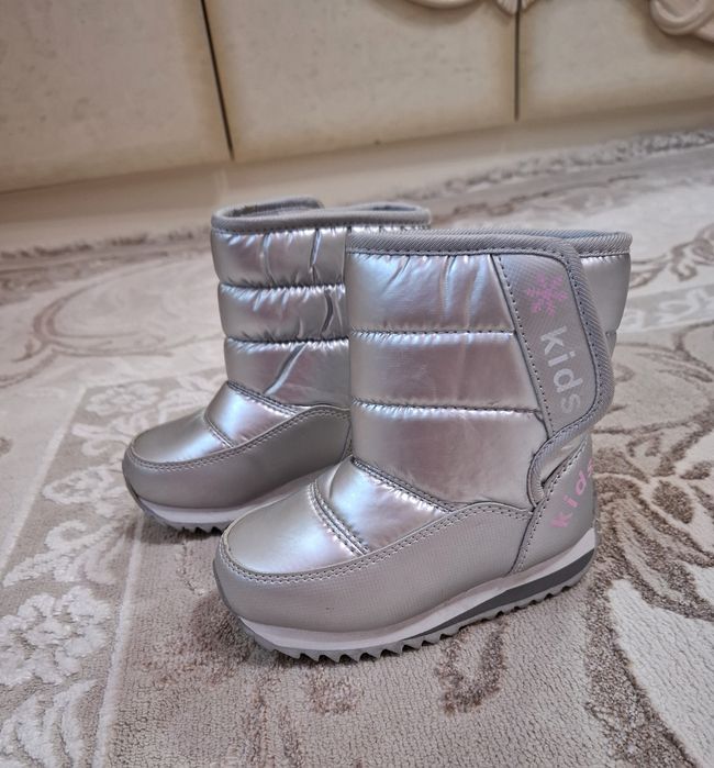 Детская зимняя ботинка для девочек