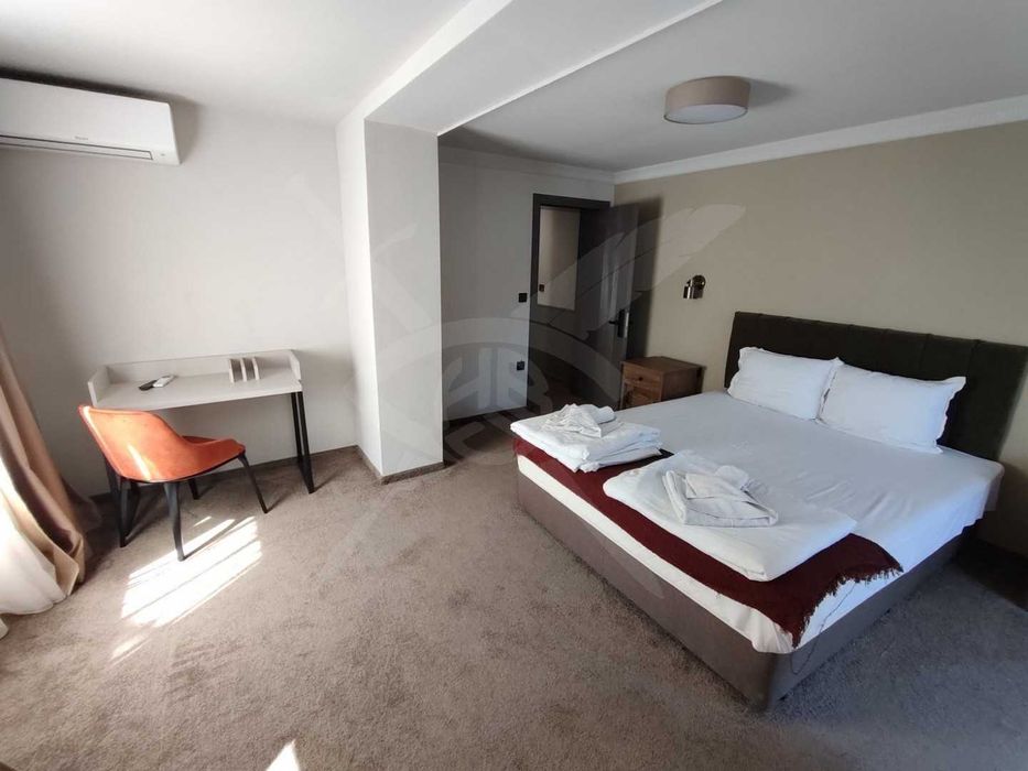 Продава се Хотел в Варна, м-т Евксиноград - 780 кв.м за 1924 €/кв.м - Снимка #3