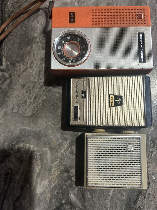 Radio vechi de buzunar wilco, national panasonic si cosmos