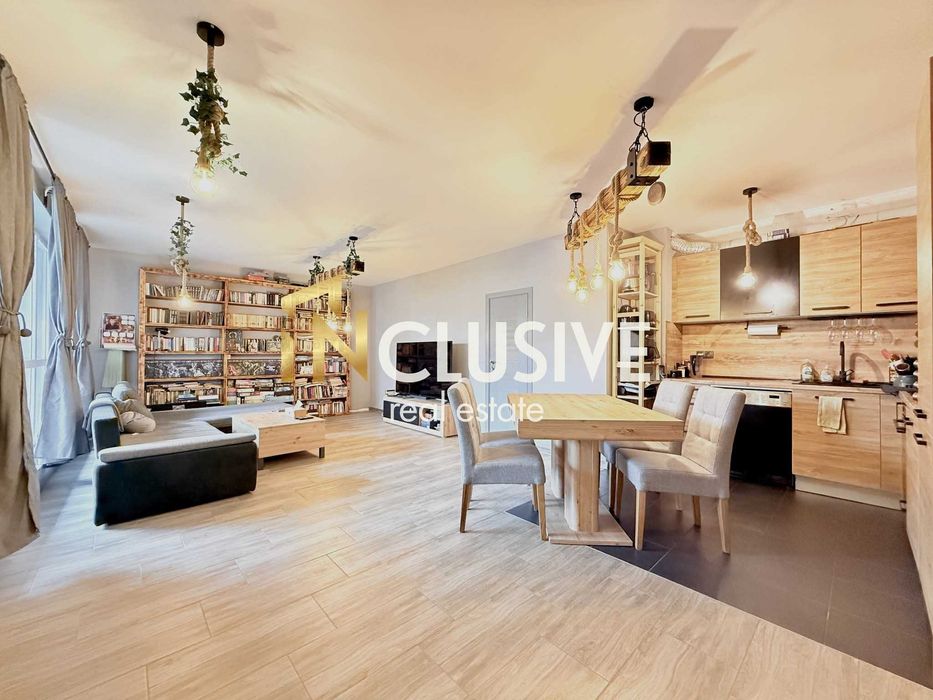 Продава се Тристаен апартамент в София, Надежда 4 - 129 кв.м за 1123 €/кв.м - Снимка #2