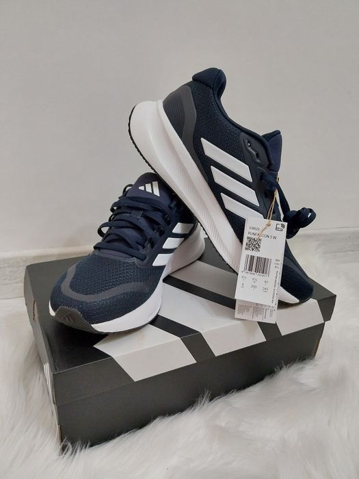 Адидас маратонки