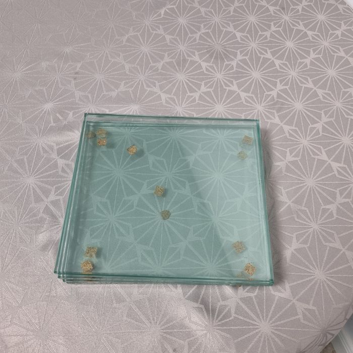 Vand polite de sticla