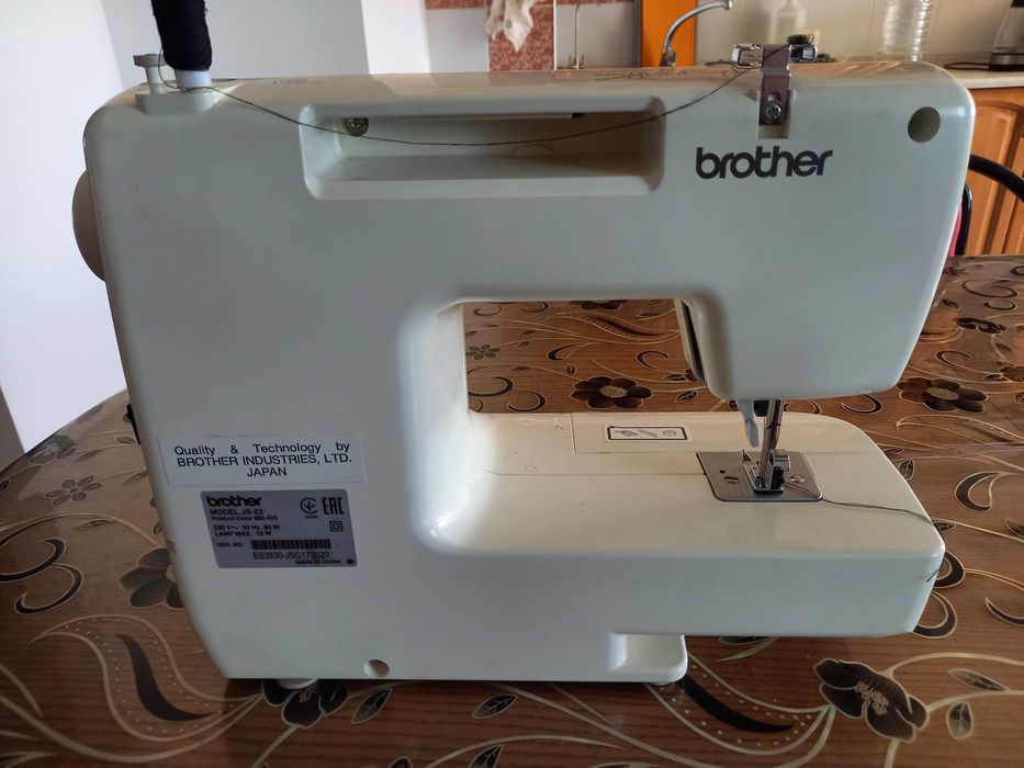 Швейная машина Brother