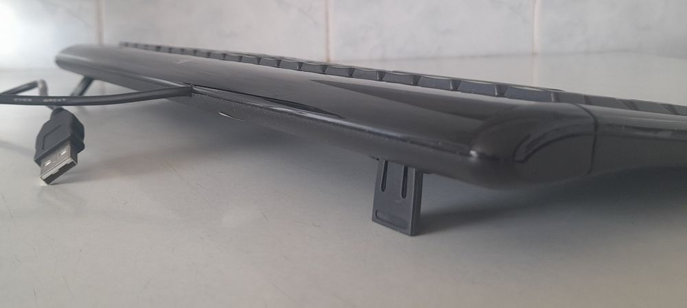 Клавиатура Logitech Ultra-Flat Keyboard