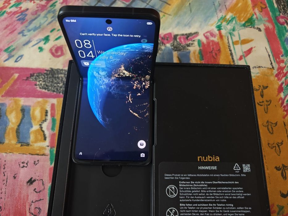 ZTE Nubia Flip 5G