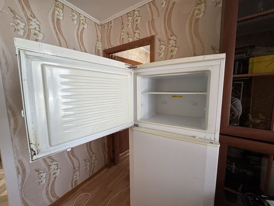 Холодильник в хорошем состоянии