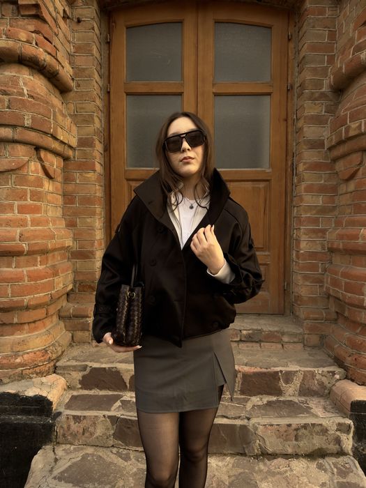 Тренч с высоким воротником