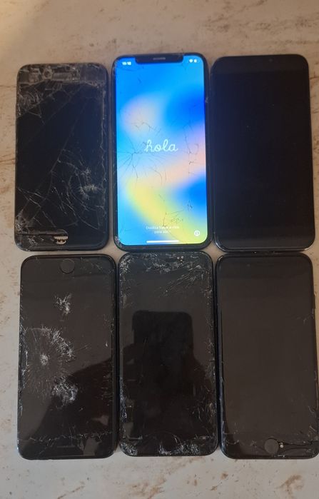 Vând telefoane iPhone