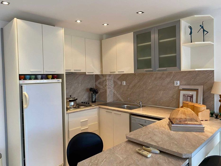 Продава се Многостаен апартамент в Свети Влас - 240 кв.м за 1042 €/кв.м - Снимка #11