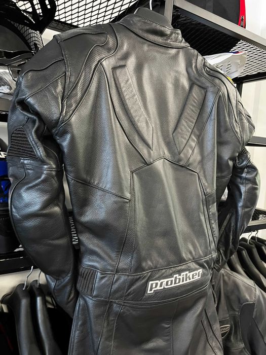 Kожен мото екип PROBIKER PRX- ,2 части 50-M/L,всички протектори,като нов