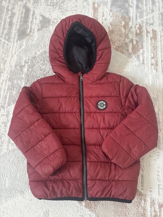 Продам весенние куртки