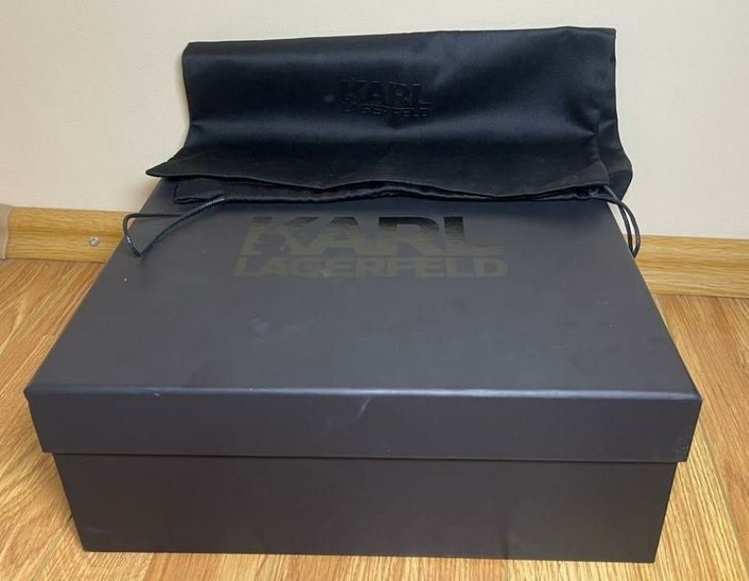 Vând adidas Karl Lagerfeld White LTHR W/Pink
