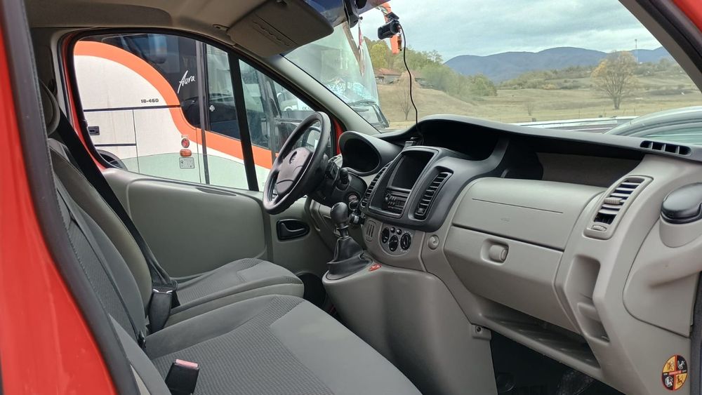 OPEL Vivaro 2011 — imagine 5