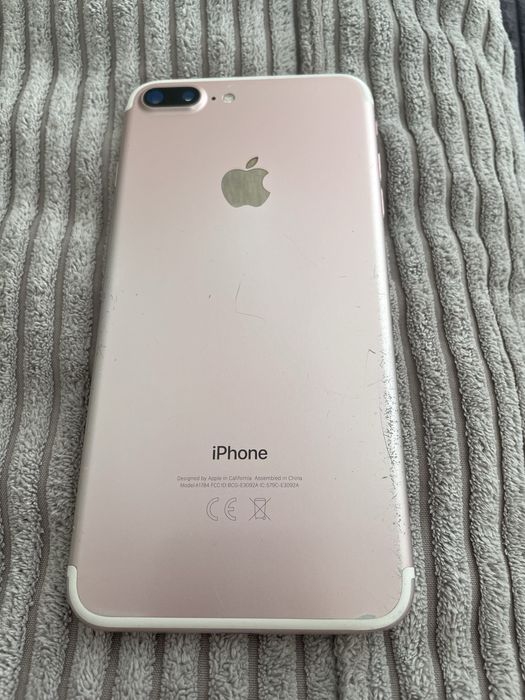 Продам айфон 7 плюс