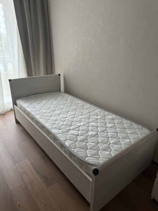 Продам две кровати односпальные