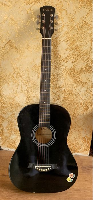 Продаю гитару в отличном состоянии