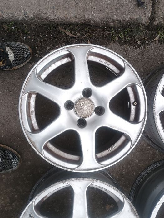 4 бр лети джанти 15" 4х100 Rial