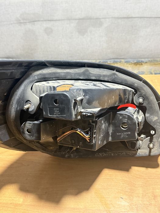 Задний правый фонарь BMW E60